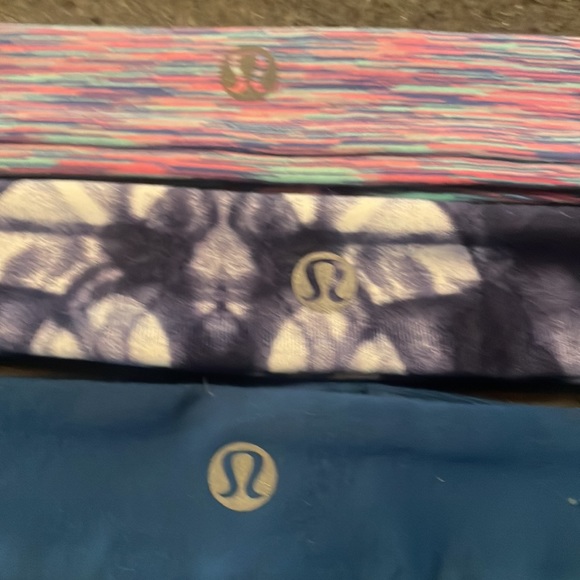 Bundle of 3 Lululemon Headbands - Picture 4 of 4